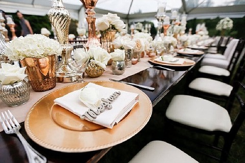 Beautiful Backyard Wedding || Be Photography || Charm City Wed || www.charmcitywed.com