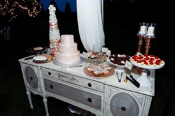 Beautiful Backyard Wedding || Be Photography || Charm City Wed || www.charmcitywed.com Beautiful Backyard Wedding || Be Photography || Charm City Wed || www.charmcitywed.com