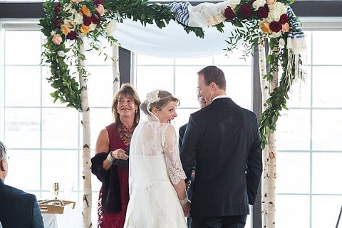 Chart House Wedding || Happy Little Life Photography || Charm City Wed || www.charmcitywed.com