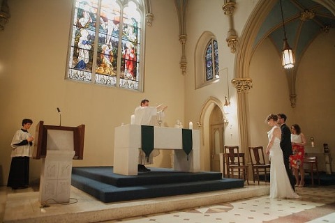 Festive Baltimore Museum of Industry Wedding || Love Life Images || Charm City Wed || www.charmcitywed.com