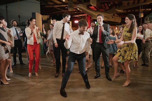 Festive Baltimore Museum of Industry Wedding || Love Life Images || Charm City Wed || www.charmcitywed.com