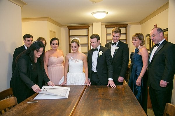 George Peabody Library wedding || Artful Weddings || Charm City Wed || www.charmcitywed.com George Peabody Library wedding || Artful Weddings || Charm City Wed || www.charmcitywed.com