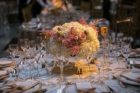 George Peabody Library wedding || Artful Weddings || Charm City Wed || www.charmcitywed.com