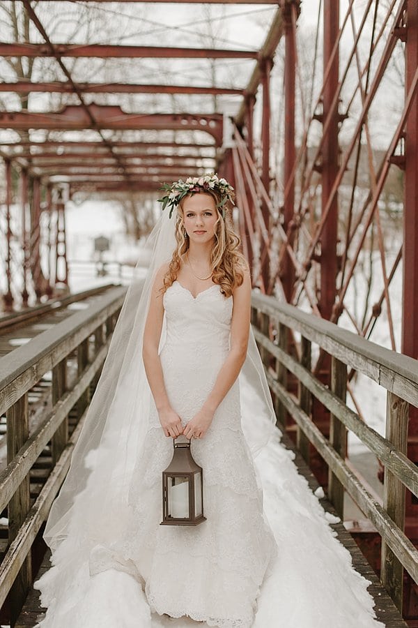 Love Letters Styled Shoot || L.A. Birdie Photography || Charm City Wed || www.charmcitywed.com Love Letters Styled Shoot || L.A. Birdie Photography || Charm City Wed || www.charmcitywed.com