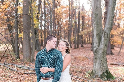 Oregon Ridge Engagement Session || Nikki Schell Photography || Charm City Wed || www.charmcitywed.com