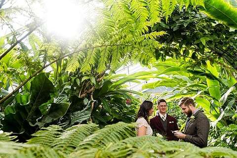 Rawlings Conservatory Wedding Vow Renewal || Kirsten Smith Photography || Charm City Wed || www.charmcitywed.com