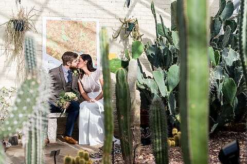 Rawlings Conservatory Wedding Vow Renewal || Kirsten Smith Photography || Charm City Wed || www.charmcitywed.com
