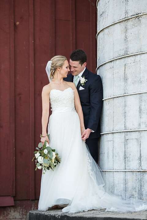 Swan Harbor Farm Wedding || Erin Kelleher Photography || Charm City Wed || www.charmcitywed.com