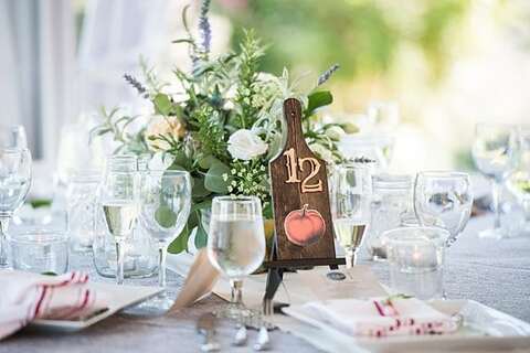 Swan Harbor Farm Wedding || Erin Kelleher Photography || Charm City Wed || www.charmcitywed.com