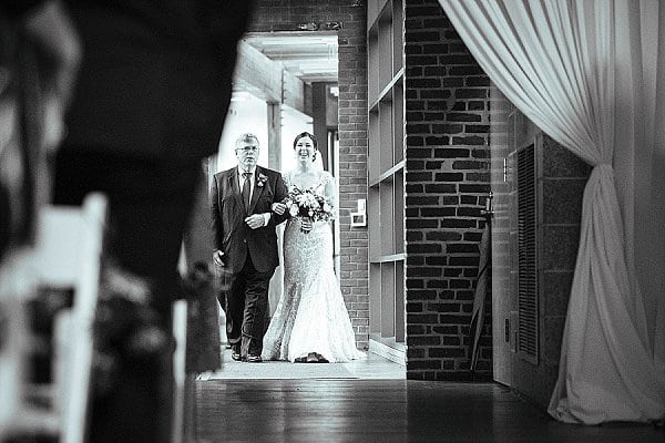 Fells Point Maritime Museum Wedding || JFannon Photography || Charm City Wed || www.charmcitywed.com