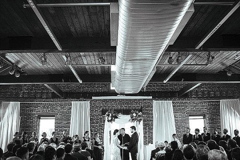 Fells Point Maritime Museum Wedding || JFannon Photography || Charm City Wed || www.charmcitywed.com