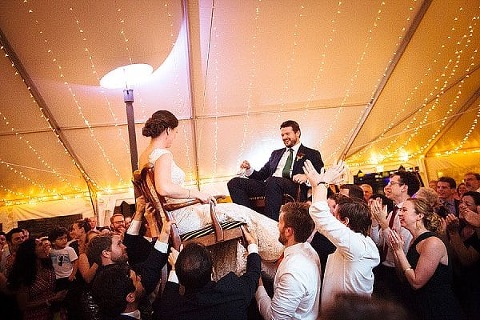 Fells Point Maritime Museum Wedding || JFannon Photography || Charm City Wed || www.charmcitywed.com