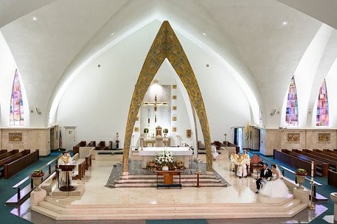 Chevy Chase Country Club Wedding || Olivia Jacob Photography || Charm City Wed || www.charmcitywed.com