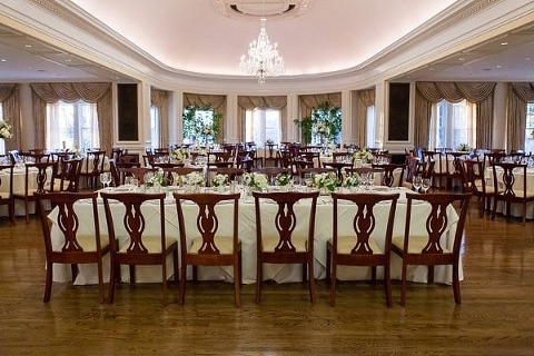 Chevy Chase Country Club Wedding || Olivia Jacob Photography || Charm City Wed || www.charmcitywed.com