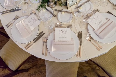 Chevy Chase Country Club Wedding || Olivia Jacob Photography || Charm City Wed || www.charmcitywed.com