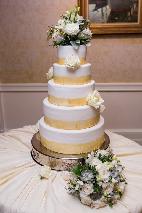 Chevy Chase Country Club Wedding || Olivia Jacob Photography || Charm City Wed || www.charmcitywed.com