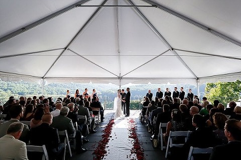 Hunt Valley Golf Club Wedding || Be Photography || Charm City Wed || www.charmcitywed.com