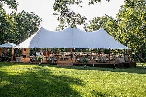 Luxe Tented Wedding || Artful Weddings || Charm City Wed || www.charmcitywed.com