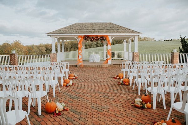 Morningside Inn Wedding || Vness Photography || Charm City Wed || www.charmcitywed.com