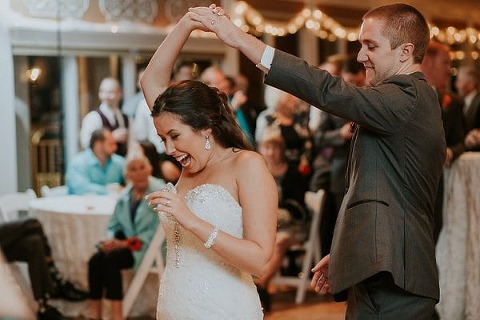 Morningside Inn Wedding || Vness Photography || Charm City Wed || www.charmcitywed.com