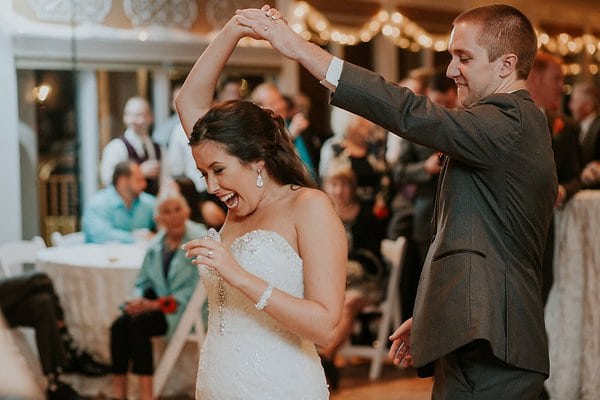 Morningside Inn Wedding || Vness Photography || Charm City Wed || www.charmcitywed.com