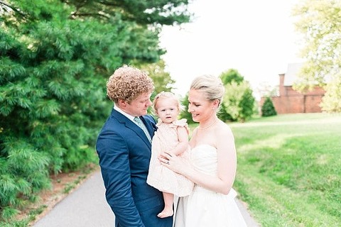 Mt. Washington Mill Dye House Wedding || Britney Clause Photography || Charm City Wed || www.charmcitywed.com