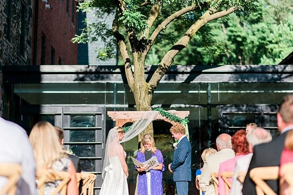 Mt. Washington Mill Dye House Wedding || Britney Clause Photography || Charm City Wed || www.charmcitywed.com