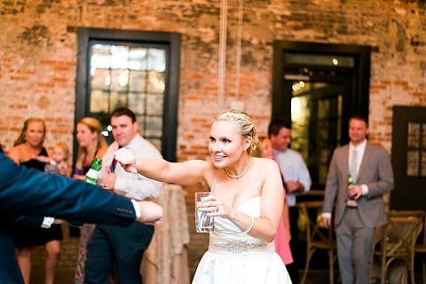 Mt. Washington Mill Dye House Wedding || Britney Clause Photography || Charm City Wed || www.charmcitywed.com