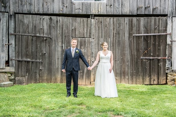 Vineyards of Marys Meadow Wedding || Lindsay Eileen Photography || Charm City Wed || www.charmcitywed.com