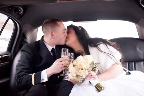 Winter Naval Academy Wedding || Photography by Tracie || Charm City Wed || www.charmcitywed.com