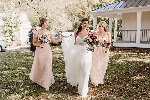 Lovely Historic Londontown Wedding || Kate Ann Photography || Charm City Wed || www.charmcitywed.com