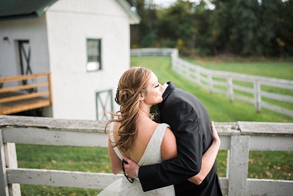 Sage Way Farm Wedding || Sarah Aaron Photography || Charm City Wed || www.charmcitywed.com