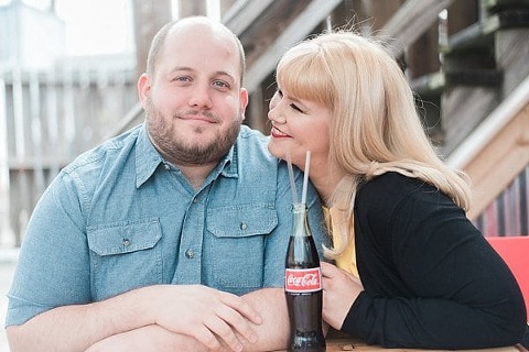 Hampden Engagement Session || Meghan Elizabeth Photography || Charm City Wed || www.charmcitywed.com