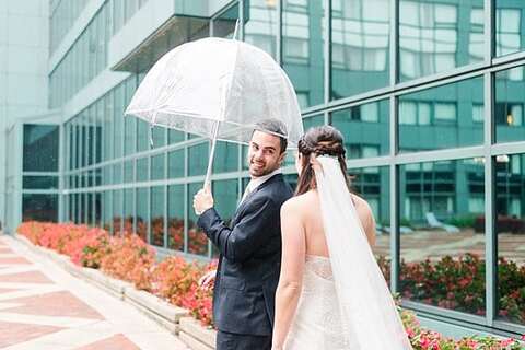 Elkridge Furnace Inn Wedding || Britney Clause Photography || Charm City Wed || www.charmcitywed.com