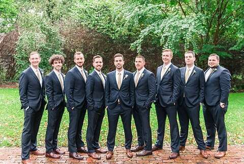 Elkridge Furnace Inn Wedding || Britney Clause Photography || Charm City Wed || www.charmcitywed.com