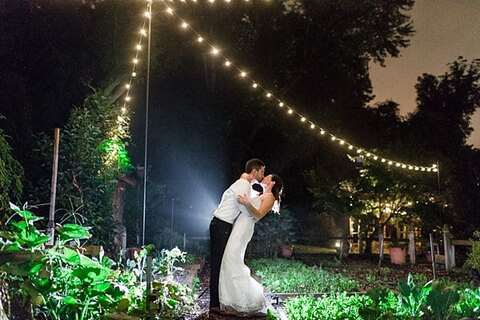 Elkridge Furnace Inn Wedding || Britney Clause Photography || Charm City Wed || www.charmcitywed.com