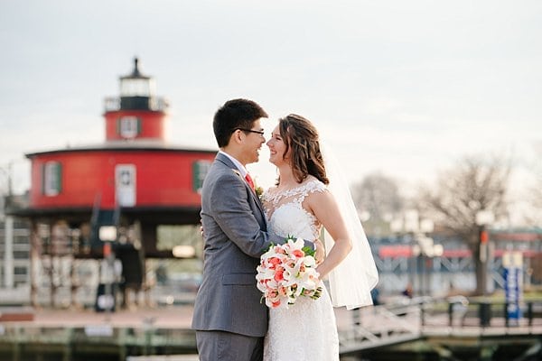 National Aquarium Wedding || Rachel Smith Photography || Charm City Wed || www.charmcitywed.com National Aquarium Wedding || Rachel Smith Photography || Charm City Wed || www.charmcitywed.com