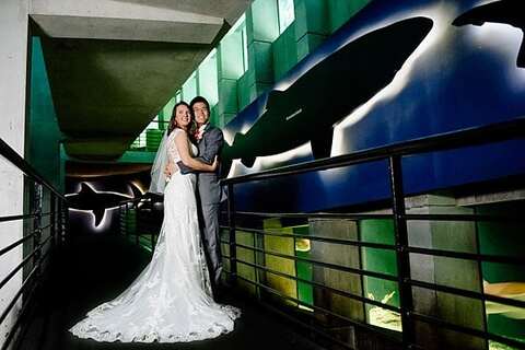 National Aquarium Wedding || Rachel Smith Photography || Charm City Wed || www.charmcitywed.com