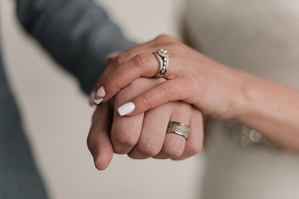 Barn at Springfield Farm Wedding || L.A. Birdie Photography || Charm City Wed || www.charmcitywed.com