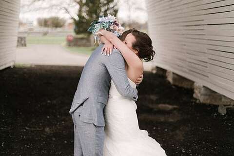 Barn at Springfield Farm Wedding || L.A. Birdie Photography || Charm City Wed || www.charmcitywed.com