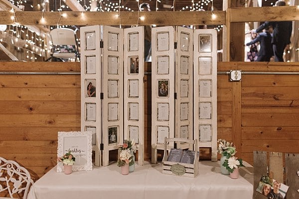 Barn at Springfield Farm Wedding || L.A. Birdie Photography || Charm City Wed || www.charmcitywed.com