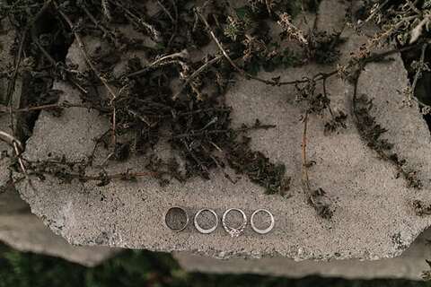 Barn at Springfield Farm Wedding || L.A. Birdie Photography || Charm City Wed || www.charmcitywed.com