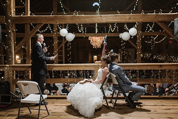 Barn at Springfield Farm Wedding || L.A. Birdie Photography || Charm City Wed || www.charmcitywed.com