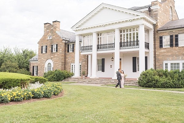 Glenview Mansion Engagement || Feather & Fawn Photography || Charm City Wed || www.charmcitywed.com