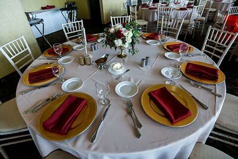 Hunt Valley Country Club Wedding || Be Photography || Charm City Wed || www.charmcitywed.com