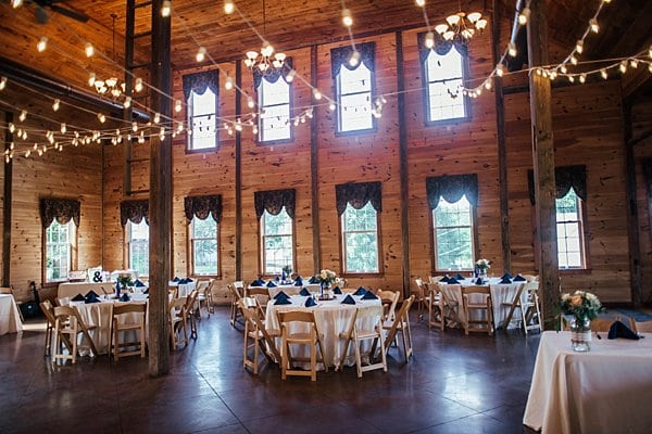 Linganore Wedding || Simone Fox Photography || Charm City Wed || www.charmcitywed.com