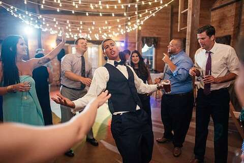 Linganore Wedding || Simone Fox Photography || Charm City Wed || www.charmcitywed.com