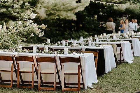 Backyard Wedding || Bekah Kay Creative Photography || Charm City Wed || www.charmcitywed.com