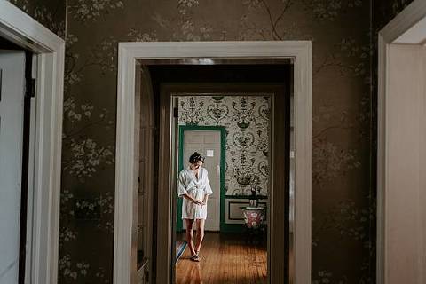 Outdoor Estate Baltimore Wedding || Coral Dove Photography || Charm City Wed