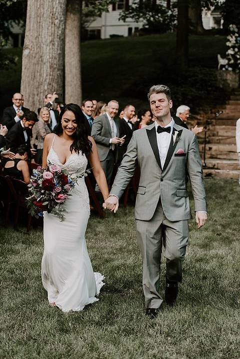 Outdoor Estate Baltimore Wedding || Coral Dove Photography || Charm City Wed